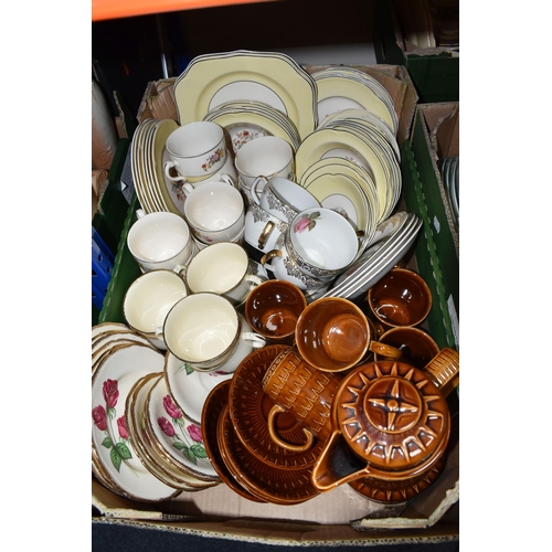 482 - THREE BOXES OF MIXED TEA AND COFFEE WARES to include a brown mid-century Price-Kensington 'Victoria'... 