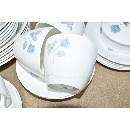 488 - A COLLECTION OF DINNERWARE, to include Royal Doulton 'Rose Elegans' T.C 1010 dinnerware comprising t... 