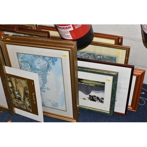 600 - A QUANTITY OF ASSORTED PRINTS ETC, to include print reproductions of paintings, subjects include lan... 