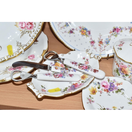 320 - A GROUP OF ROYAL CROWN DERBY CERAMICS to include a 'Royal Pinxton Roses' plate, a 'Pinxton Roses' pl... 