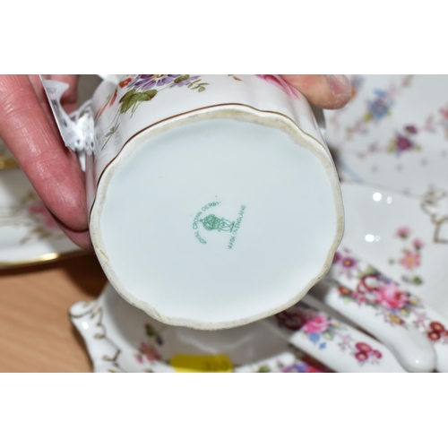 320 - A GROUP OF ROYAL CROWN DERBY CERAMICS to include a 'Royal Pinxton Roses' plate, a 'Pinxton Roses' pl... 