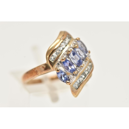 29 - A 9CT GOLD GEM SET DRESS RING, a multi gem set ring, yellow gold mount, hallmarked 9ct Birmingham, r... 