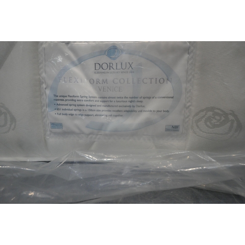 1312 - A DORLUX FLEXIFORM COLLECTION 4FT6 MATTRESS (condition report: appears brand new)