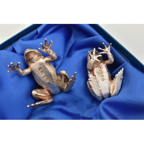 118 - A PAIR OF SILVER FROG FIGURES, each realistically textured, both hallmarked 'C J Vander Ltd' Sheffie... 