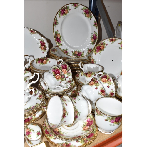 326 - A QUANTITY OF ROYAL ALBERT 'OLD COUNTRY ROSES' TEA AND DINNERWARE comprising twelve tea cups (four w... 