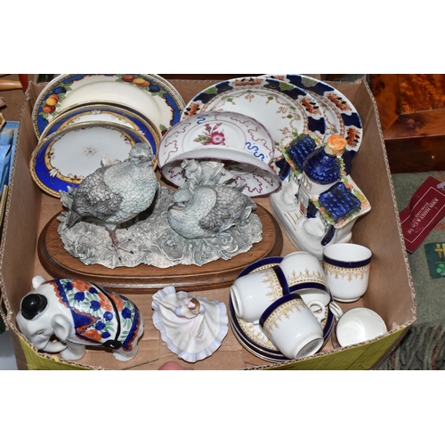 328 - A BOX AND LOOSE VINTAGE CERAMICS, BOOKS, AND BOXES to include five vintage coffee cups with four sau... 