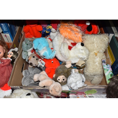 331 - A QUANTITY OF ASSORTED TOYS AND PUZZLES ETC., to include a large collection of assorted modern soft ... 