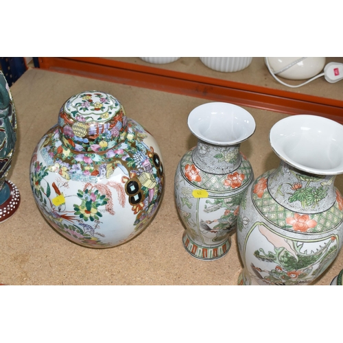432 - A GROUP OF ORIENTAL CERAMIC ITEMS, to include, a  Chinese 'Shou Xing' porcelain figure, (sticky resi... 