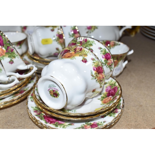 436 - A SMALL COLLECTION OF ROYAL ALBERT 'OLD COUNTRY ROSES' TEAWARE, comprising of, a cake plate, teapot,... 