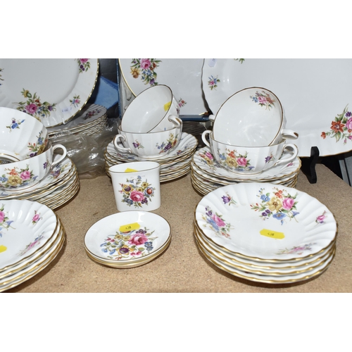 438 - NINETY SIX PIECE ROYAL WORCESTER DINNERWARE SET, 'Roanoke',  Z2827, comprising of, one oval meat pla... 