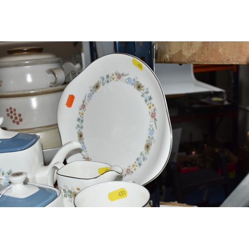 451 - A LARGE GROUP OF ROYAL DOULTON TEA AND COFFEE WARES AND CONTINENTAL TEA WARES comprising a group of ... 