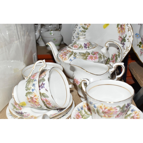 462 - TWENTY-TWO PIECES OF PARAGON 'COUNTRY LANE' TEAWARE comprising six tea cups, six saucers, six side p... 
