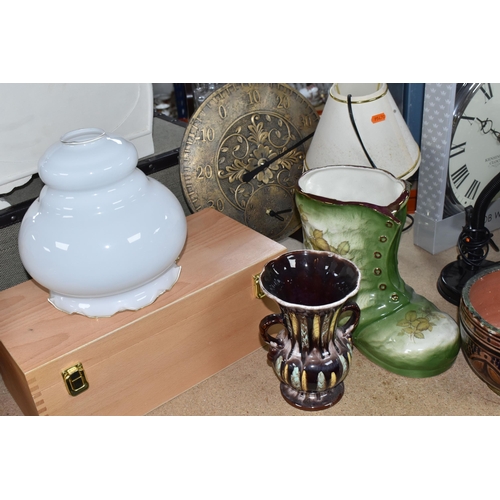 466 - A QUANTITY OF TABLE LAMPS, WALL CLOCK, STORAGE BOXES, GLOBE AND OTHER LARGE HOME WARES, to include t... 
