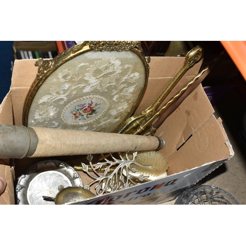 471 - FIVE BOXES AND LOOSE CERAMICS, GLASS AND METAL WARE, to include a Royal Selangor pewter candleholder... 