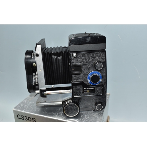 508 - ONE BOX CONTAINING A MAMIYA PROFESSIONAL- S C330 CAMERA, serial number W200355, with a Mamiya - Seko... 
