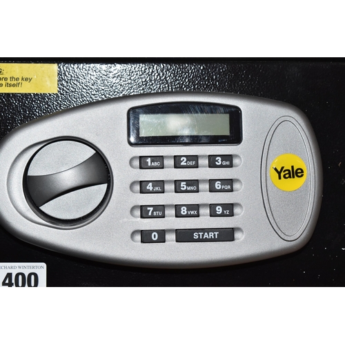 400 - A YALE TABLETOP SAFE, batteries fitted but not tested, with two keys and two screws to enable the sa... 