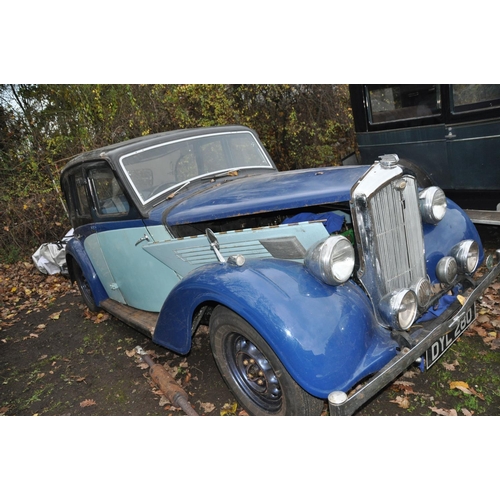 1010 - A 1937 WOLSELEY 14-56 FOOR DOOR SALOON CAR, in blue with an 1818cc petrol engine, four speed manual ... 