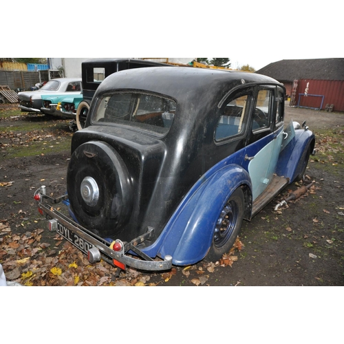 1010 - A 1937 WOLSELEY 14-56 FOOR DOOR SALOON CAR, in blue with an 1818cc petrol engine, four speed manual ... 