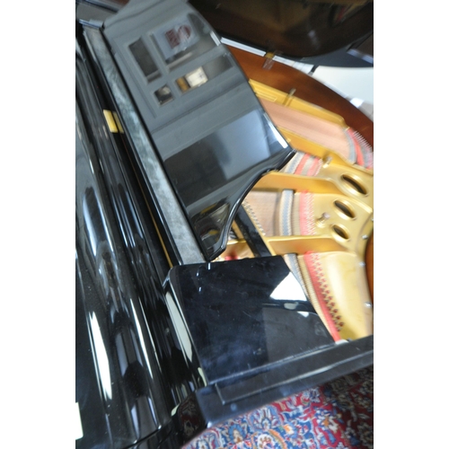 1210 - AN OFFENBACH GLOSSY BLACK 5FT3 OVERSTRUNG BABY GRAND PIANO, serial number G019297, the hinged lid en... 