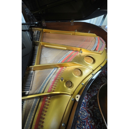 1210 - AN OFFENBACH GLOSSY BLACK 5FT3 OVERSTRUNG BABY GRAND PIANO, serial number G019297, the hinged lid en... 