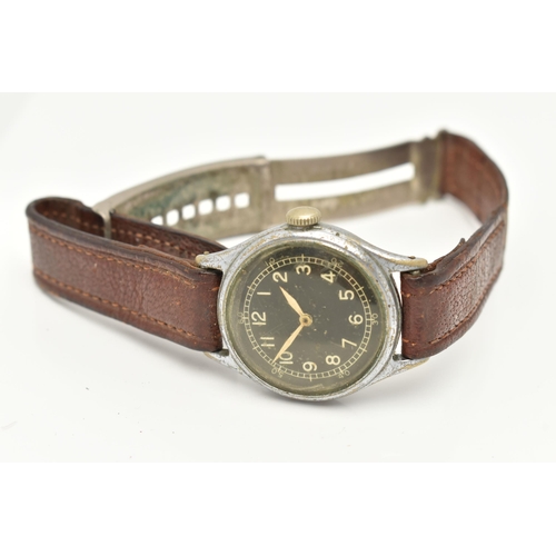 30 - A GENTS MILITARY ISSUE 'BULOVA' TYPE A-11 WRISTWATCH, manual wind, round back dial with Arabic numer... 