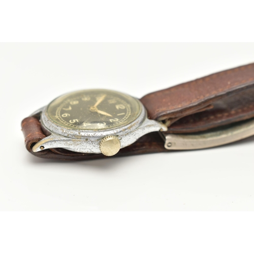 30 - A GENTS MILITARY ISSUE 'BULOVA' TYPE A-11 WRISTWATCH, manual wind, round back dial with Arabic numer... 