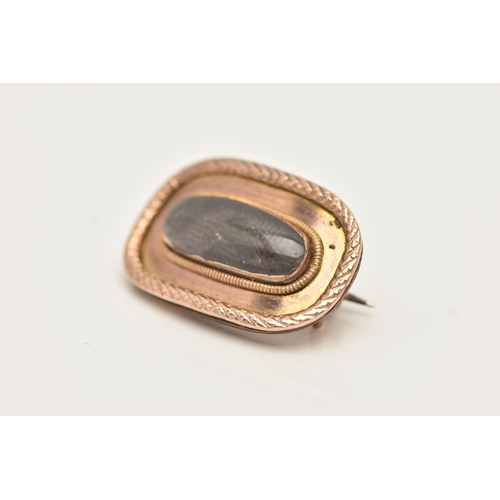 39 - A ROSE METAL GEORGIAN WOVEN HAIR BROOCH, of a curved rectangular form, set with woven brown hair ben... 