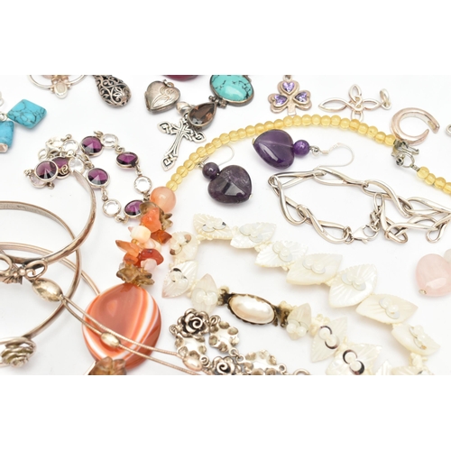 114 - SEVEN BRACELETS, ASSORTED PENDANTS AND SEMI-PRECIOUS GEMSTONE JEWELLERY, silver and white metal bang... 