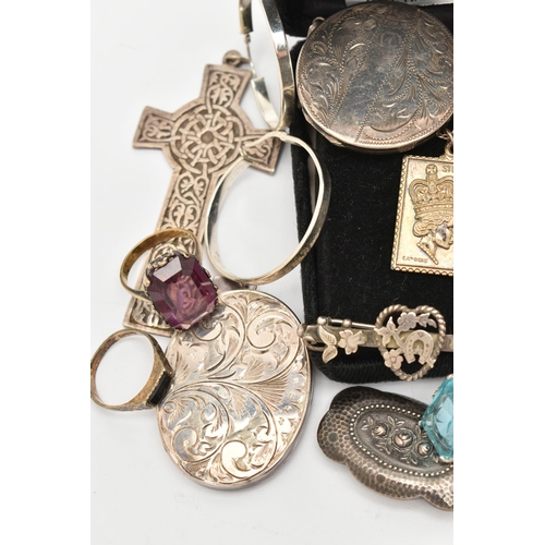 116 - AN ASSORTMENT SILVER AND WHITE METAL JEWELLERY, to include a Celtic cross pendant, a circular form l... 