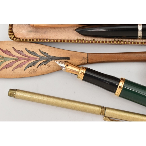 120 - A CASED 'PARKER' SET, a fountain pen with a rolled gold lid, a propelling pencil fitted with a rolle... 