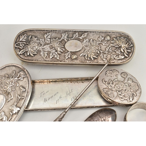 128 - A PARCEL OF LATE 19th  AND EARLY 20th CENTURY CHINESE SILVER AND WHITE METAL, comprising an oval snu... 