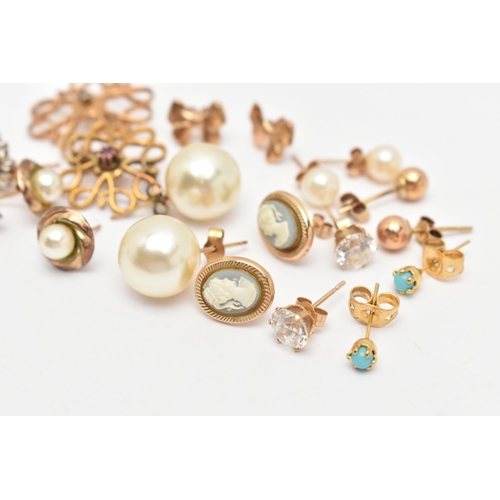 97 - TWO BROOCHES AND AN ASSORTMENT OF YELLOW METAL EARRINGS, to include a 9ct gold open work brooch set ... 