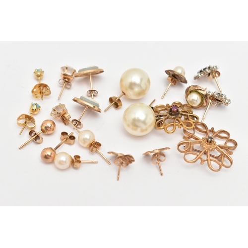 97 - TWO BROOCHES AND AN ASSORTMENT OF YELLOW METAL EARRINGS, to include a 9ct gold open work brooch set ... 