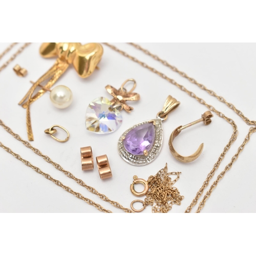 98 - AN ASSORTMENT OF JEWELLERY, to include a 9ct gold bow brooch with tassels, fitted with a brooch pin,... 