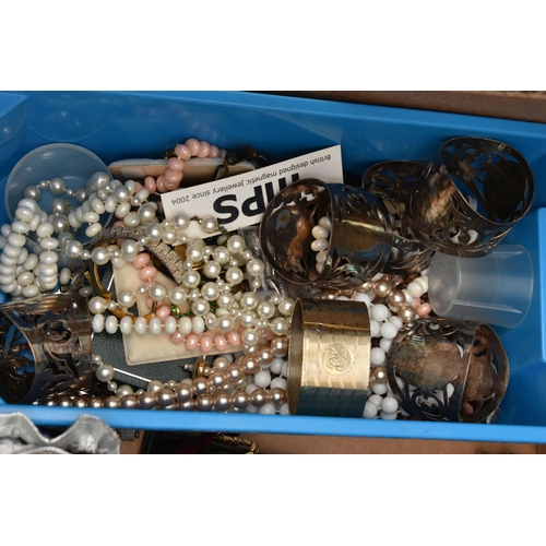 145 - A BOX OF ASSORTED COSTUME JEWELLERY AND ITEMS, to include an amethyst bracelet, a nephrite duck broo... 