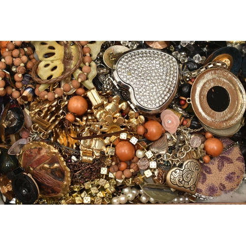 153 - A BOX OF ASSORTED ITEMS, to include a gold plated, cultured fresh water pearl bracelet, stamped 925,... 