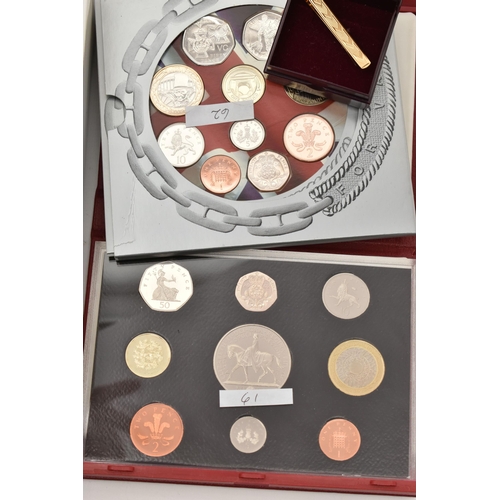 158 - A CARDBOARD BOX OF MIXED COINS AND COMMEMORATIVES, to include 2x BRUNEL 2006 YEAR SETS, a delux 2002... 