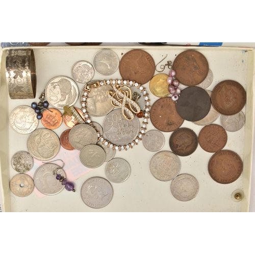 159 - A CARDBOARD BOX CONTAINING A SMALL AMOUNT OF MIXED COINAGE AND A FEW BANK NOTES etc