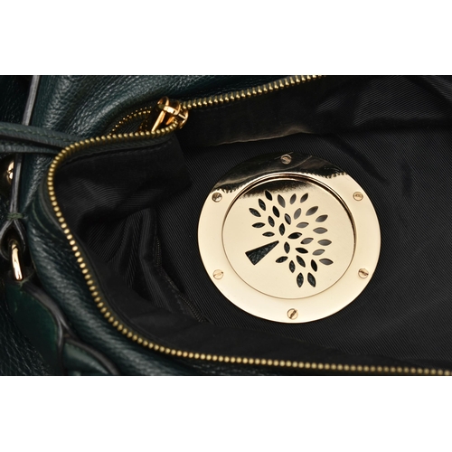 180 - A 'MULBERRY' DARIA HOBO HANDBAG, green leather bag with plaited handle, gold tone hard ware, approxi... 