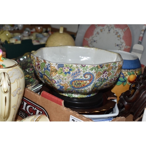 312 - ONE BOX AND LOOSE CERAMICS to include an art deco Royal Grafton coffee set comprising a coffee pot, ... 