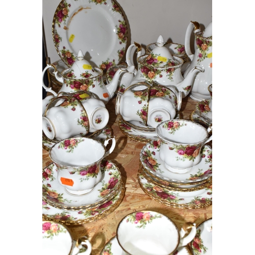 319 - A QUANTITY OF ROYAL ALBERT 'OLD COUNTRY ROSES' PATTERN DINNERWARE, comprising three cake plates, six... 