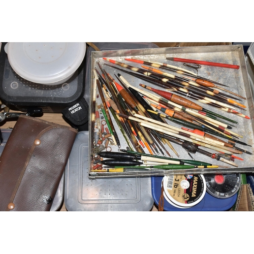 325 - ONE BOX AND LOOSE VINTAGE FISHING RODS AND TACKLE, comprising a large wicker fishing creel, a large ... 