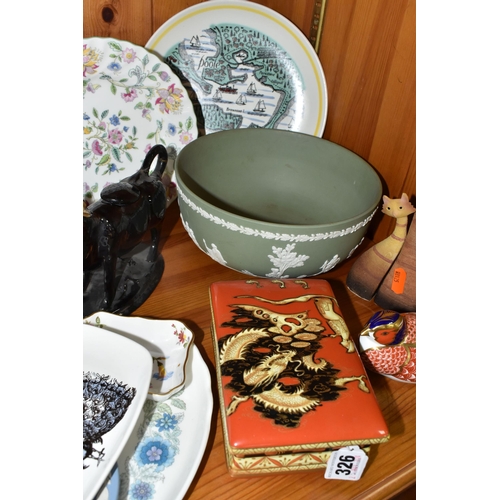 326 - A GROUP OF ORNAMENTAL CERAMICS to include a Carlton Ware 'Dragon and The Traveller' trinket box with... 