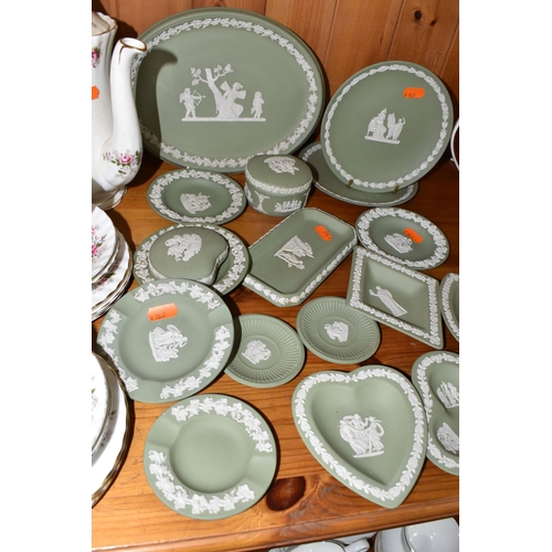 327 - A GROUP OF ROYAL ALBERT TEAWARES AND A GROUP OF WEDGWOOD 'JASPERWARE' to include a group of Royal Al... 