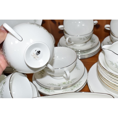 329 - A QUANTITY OF WEDGWOOD TEA AND DINNERWARES comprising a group of 'Westbury'  tea and dinnerware comp... 