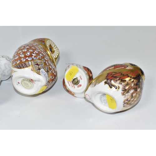 373 - A GROUP OF SIX ROYAL CROWN DERBY PAPERWEIGHTS 'OWLS', comprising of Snowy Owl, exclusive for collect... 