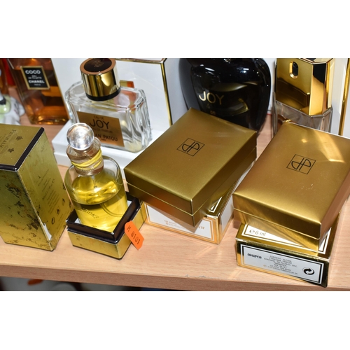 387 - A COLLECTION OF CHANEL AND OTHER PERFUMES AND PERFUME BOTTLES, comprising a 75ml Coco Chanel eau de ... 