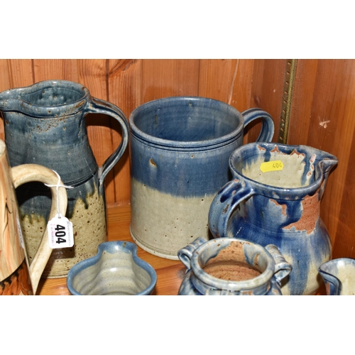 404 - A GROUP OF STUDIO POTTERY to include a 'Lauriana' coffee pot, two mugs by Phillip Laureston with a d... 