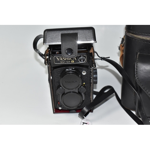 421 - A YASHICA MAT-124 G CAMERA AND CARRY BAD mounted within its case fitted with a Yashinon 1:35 f=80mm ... 