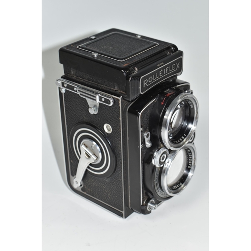 453 - A ROLLEIFLEX TLR CAMERA, with Carl Zeiss Planar 1:2.8 f=80mm lens, serial number 1453456 (1) (Condit... 